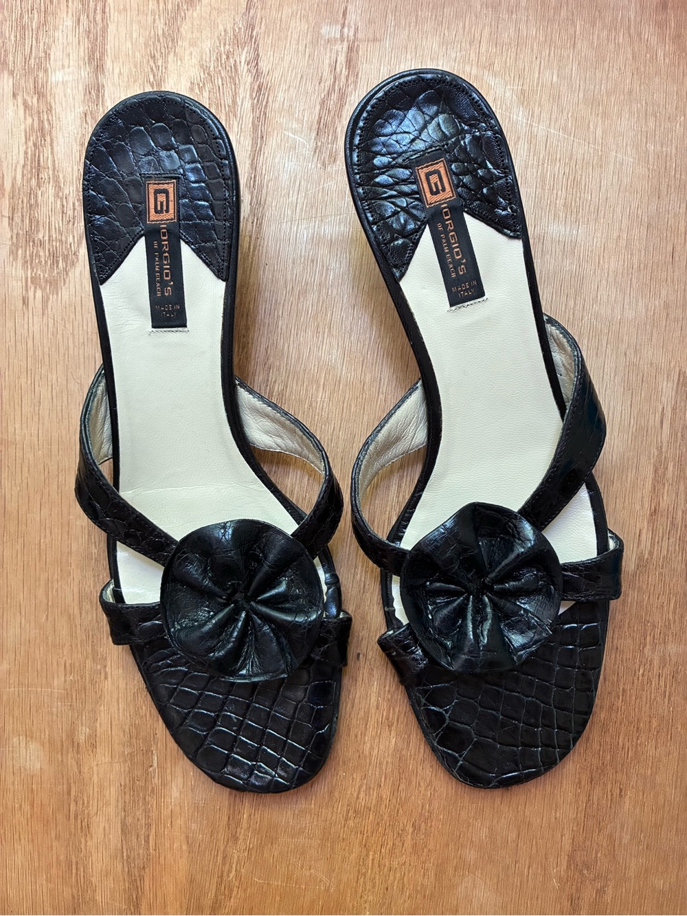 Giorgio’s of Palm Beach Black Alligator Leather Sandals with Rosette